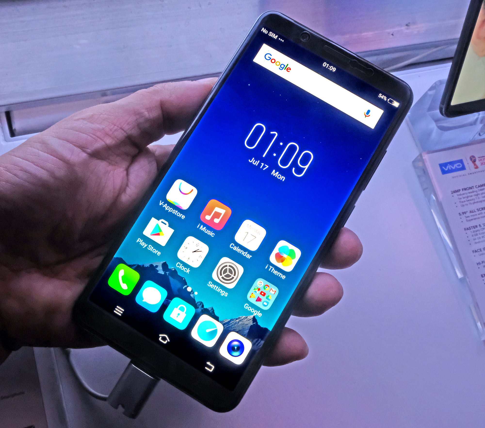 Vivo V7+ now available in PH with top notch features