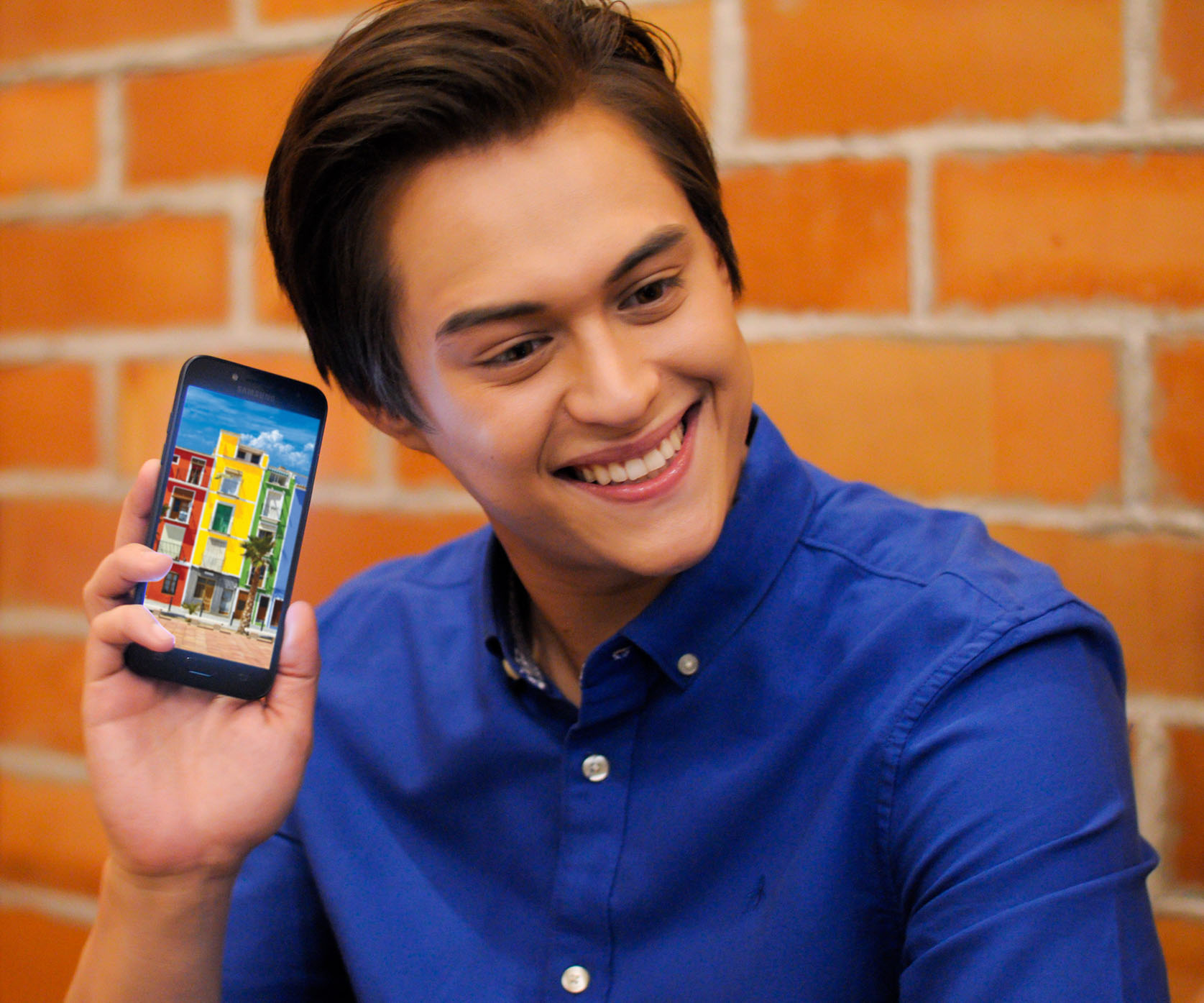 Enrique Gil talks about the people, places, and things that add color to his life