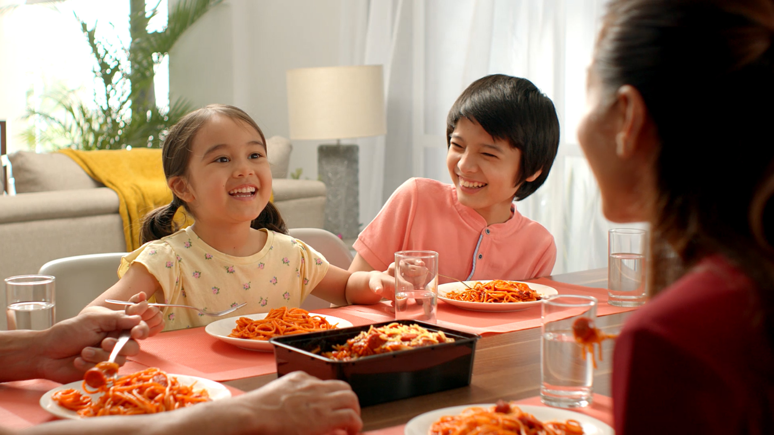 Now more than ever, make bonding moments more sweet-sarap with Jolly Spaghetti