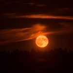 Create After-Dark Magic during the Total Lunar Eclipse with Smartphone Photography Tips from Samsung