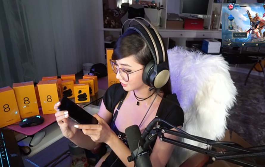 Gaming royalty Alodia Gosiengfiao captures infinite possibilities with realme and 5G connectivity