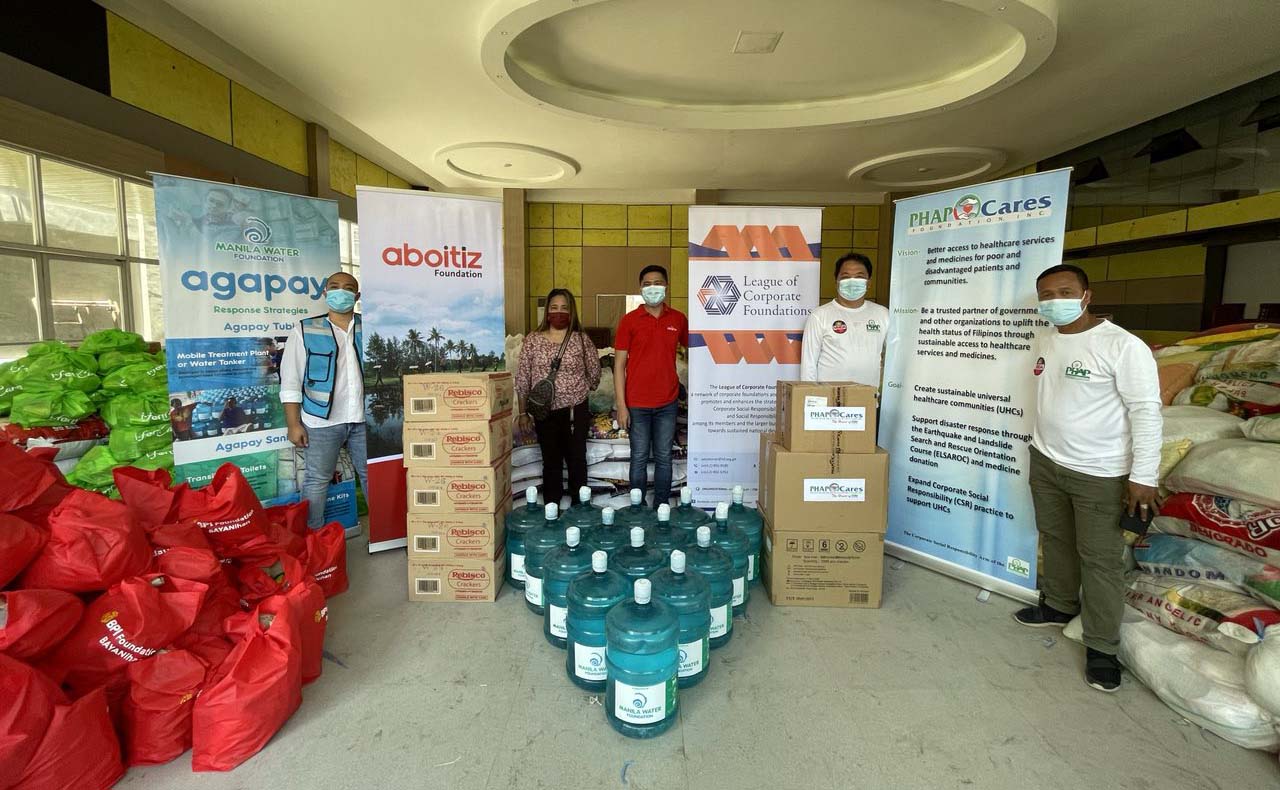 Aboitiz Foundation, PDRF, LCF provide immediate relief to high risk communities in Taal