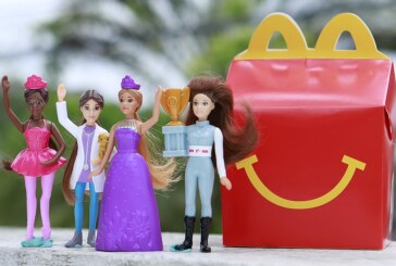 Don’t miss out on McDonald’s Barbie or Hot Wheels Limited Edition Tumbler Free with every Happy Meal Collector’s Set!