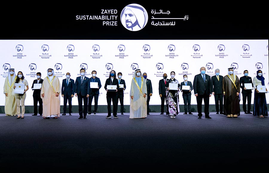 Mohammed bin Rashid honours 10 Winners of 2022 Zayed Sustainability Prize