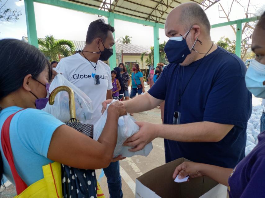 Globe customers raise P1.9M for Typhoon Odette survivors