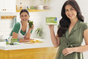 Dimples Romana enjoys the power of natural with Santé Barley Max