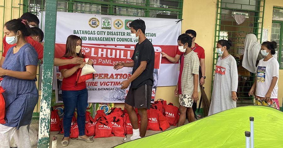 M Lhuillier Swiftly Delivers Aid to Fire Victims in Luzon and Mindanao