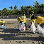 Aboitiz Construction, Iloilo LGU team up for a coastal clean-up drive