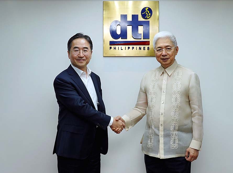 Samsung Electro-Mechanics Global CEO pays a courtesy visit to DTI Secretary