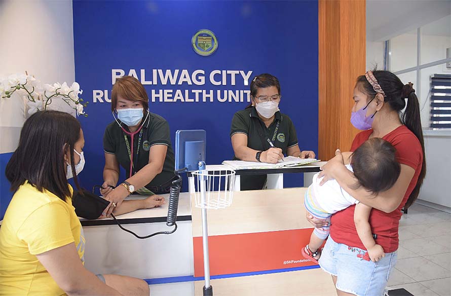 UNIQLO, SM Foundation unveil 4 health centers in Bulacan