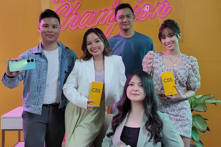 Stylish Champion realme C55 SOLD OUT on TikTok, dominates in-store nationwide