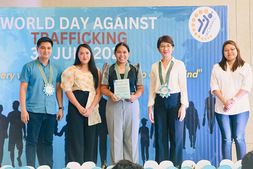 PLDT, Smart online child protection initiatives lauded in Visayas