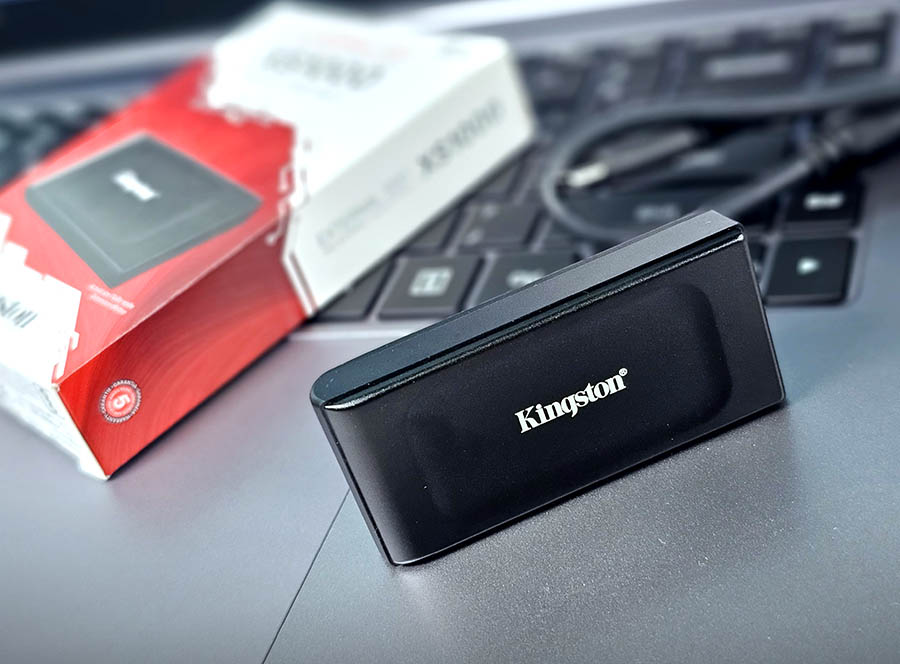 Review Kingston XS1000 External SSD (2TB) MegaBites