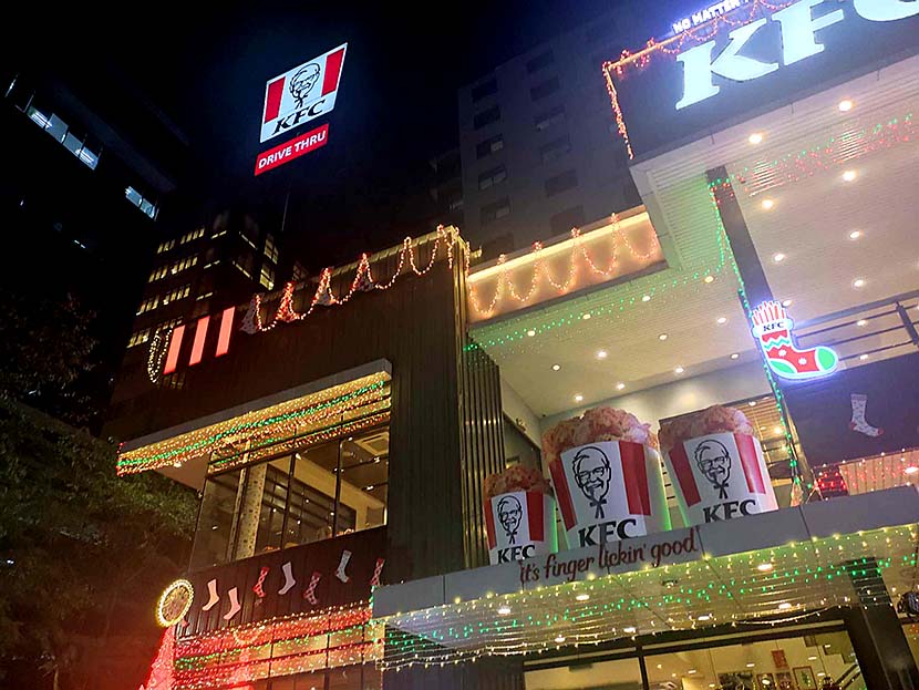 KFC Bonifacio Triangle Shines with Christmas Lights and Decors in BGC