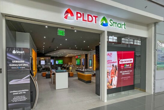 PLDT, Smart unveil new experience hub at SM City Lipa