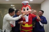 Jollibee delivers Christmas joy to Filipinos working through the holidays
